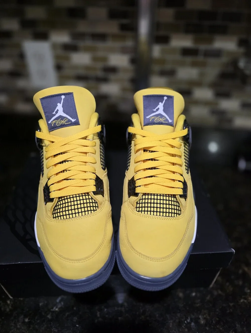 Air Jordan 4 Retro ♤ Lightning Yellow ♤ Size 13 ♤ CT8527-700 ♤ AUTHENTICATED